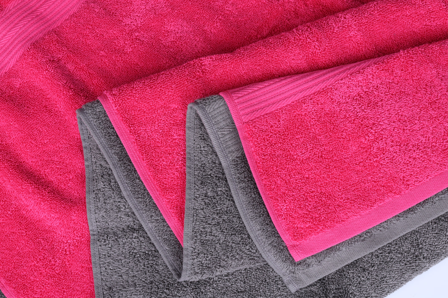 GSM 500 Paradise Pink & Charcoal Bath Towel